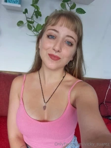 Hello daddy here the little whore greets you waiting for you to play part 2