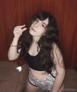 Your is so tiny it makes me sick i m vomiting in disgust