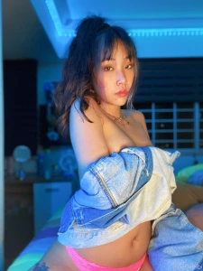 Red lipstick and a blowjob are the perfect match part 1