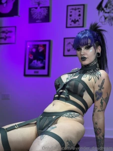 Front or back lt 3 part 4