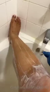 I took a couple videos shaving my legs and wanted to share since there part 1