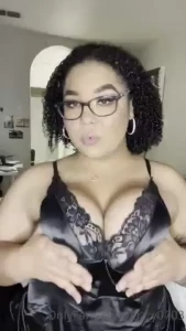 Titties toes and a whole lotta thickness tip 14 for valentine s day to