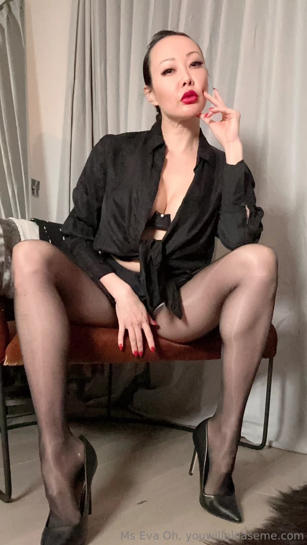 I know you ve been waiting for me tonight i m live at 9 pm gmt are you 