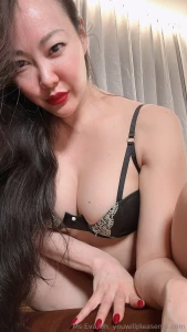 Why don t u slide into my dms and tell me all your dirty little