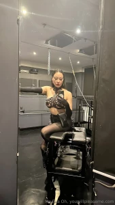 Are you up why don t you send your mistress a little message