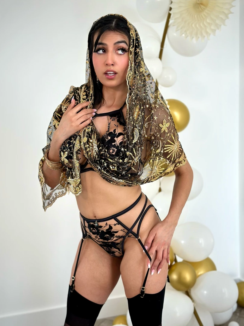 aaliyah-yasin - Would you keep my dupatta on as we fuck part 1 