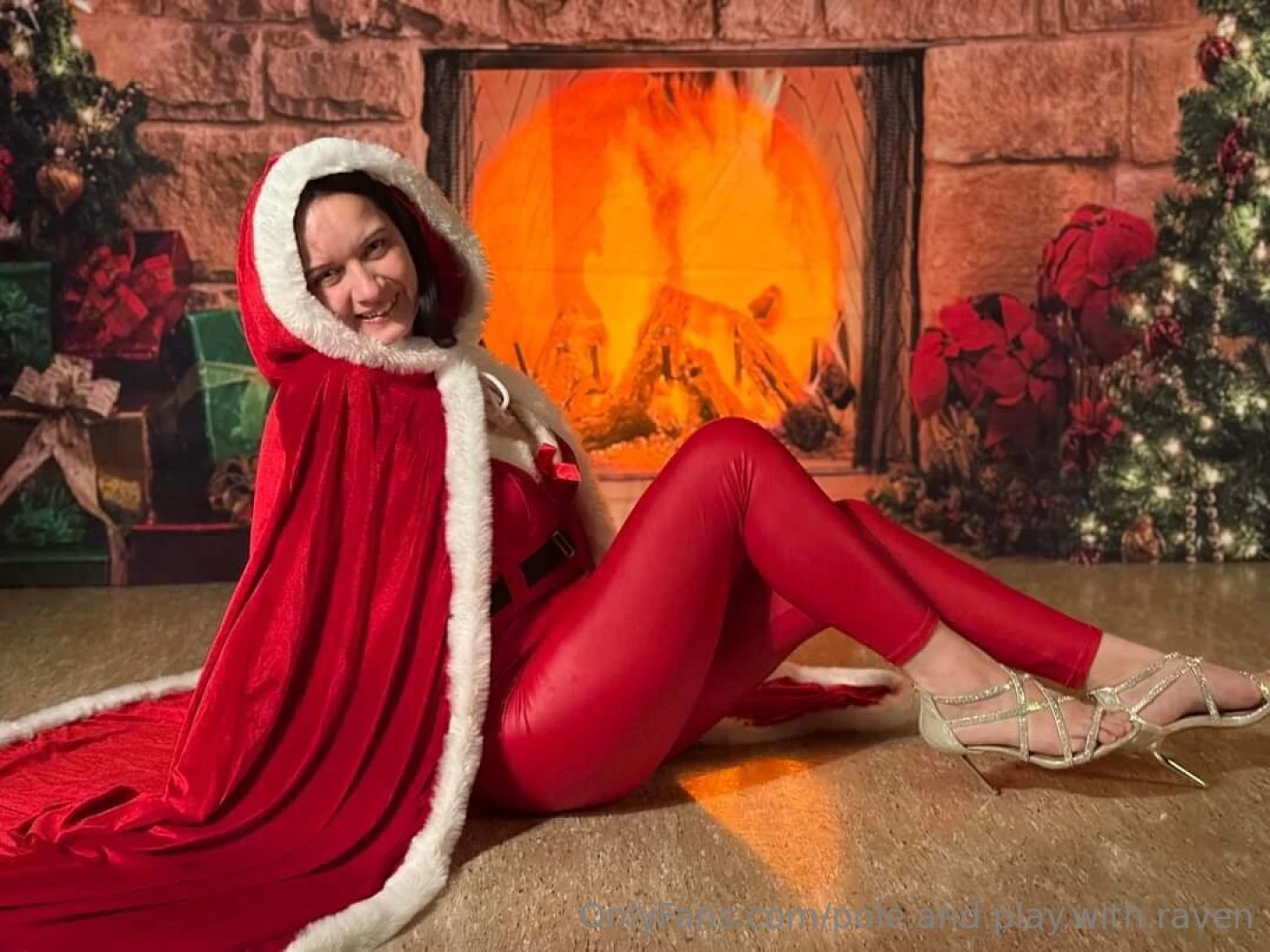 Tonight i was invited to model for a christmas shoot i had so much fun 