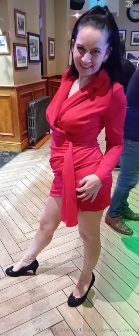 Happy new year everyone who likes my new years outfit and more 