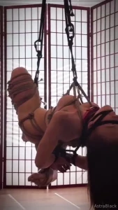 The struggle is such a a vibe spinning shapes and vibing struggles oh