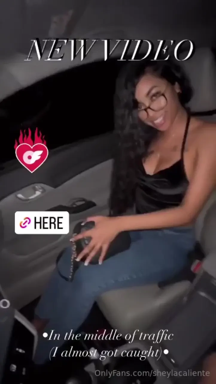 En este v deo me toco muy rico en el coche y uso mi juguetito para 