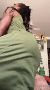 Praying to onlyfans gods that these slow-mo videos actually load in