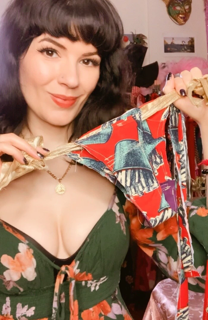 I ve been wanting to learn to sew my own bras and undies and this is 