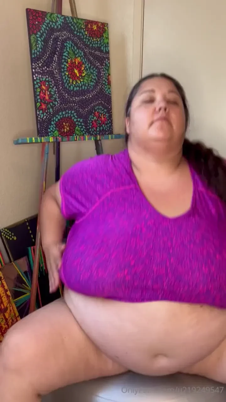 Yoga ball bouncing 