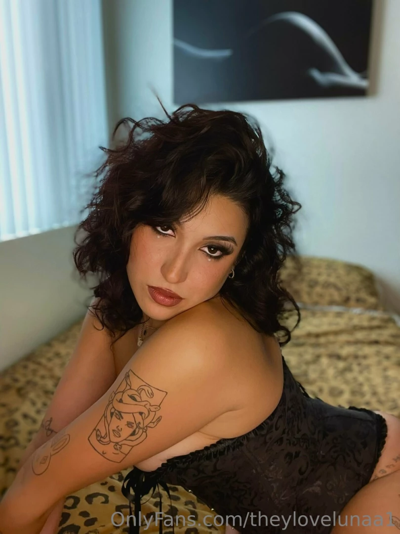 Your favorite curly haired slut part 1 