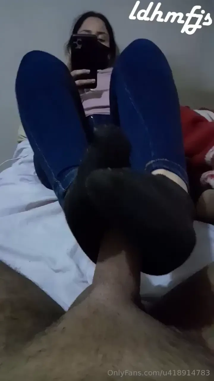 Footjob de alexxxandra 