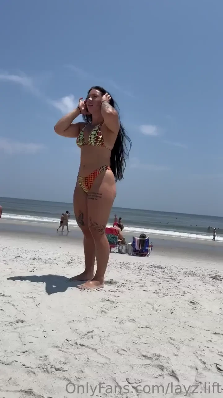 Running wild at the shore in my bikini come get a closer look 