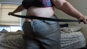 New vid belt and belly button play - so much soft tum also happy to