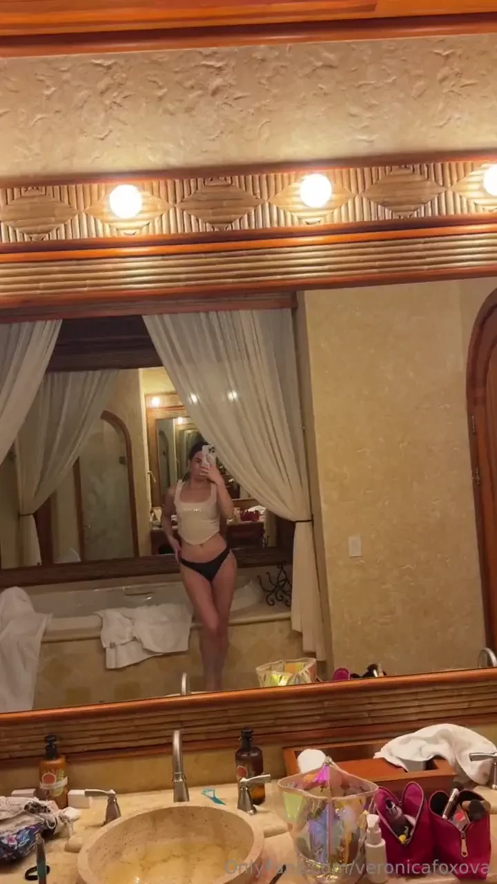 O ukej m v koupeln sta ho vyt hnou kalhotky na bok posunout a tvrd ho 