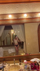 O ukej m v koupeln sta ho vyt hnou kalhotky na bok posunout a tvrd ho