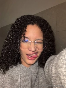 Ich wei nicht warum aber ich finde diese brille echt s