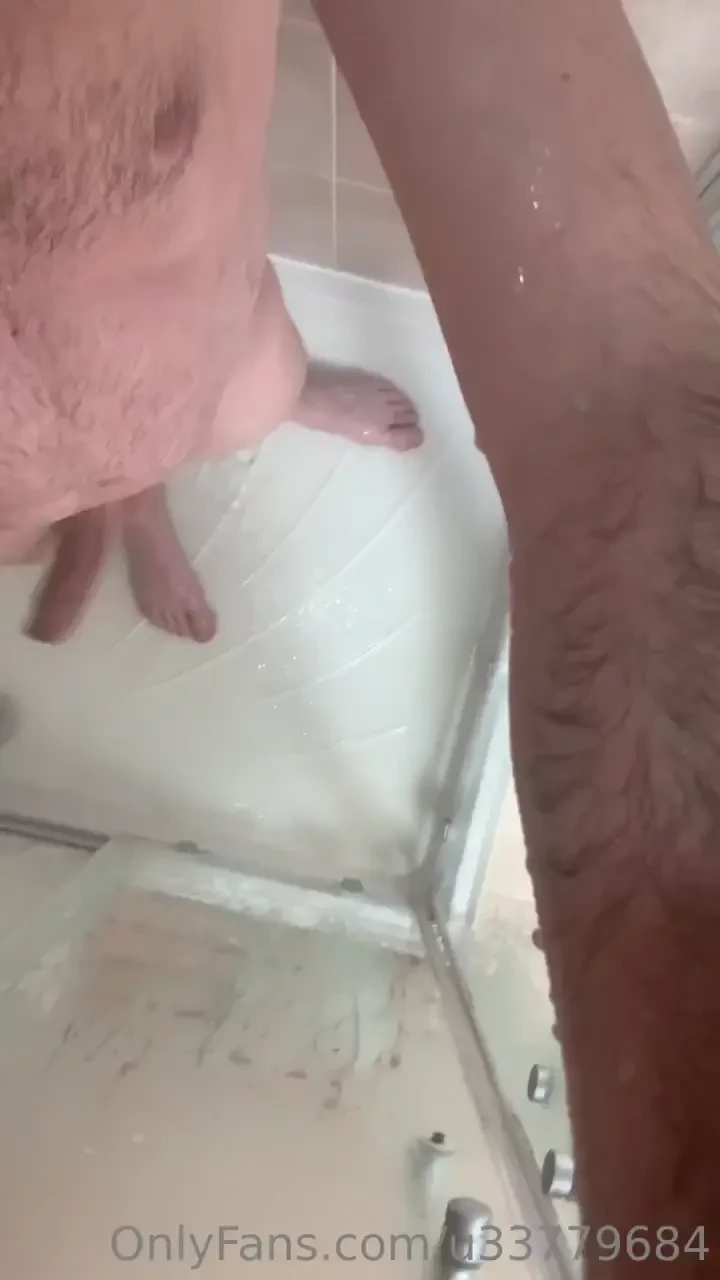 Time for a shower wet hung bigcock water 10inch daddydick lad 