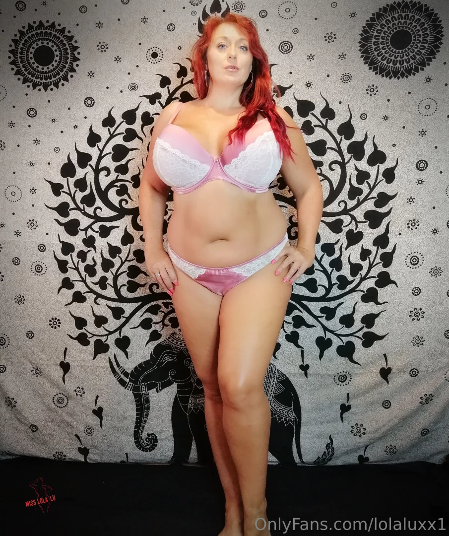 Lingerie and latex are 2 of my weaknesses 