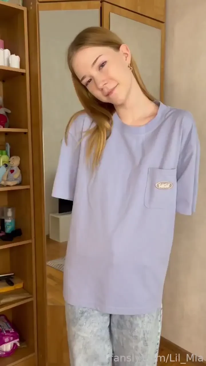 Do you like naughty girls teen daddy feet legs lingerie tiny smalltits 