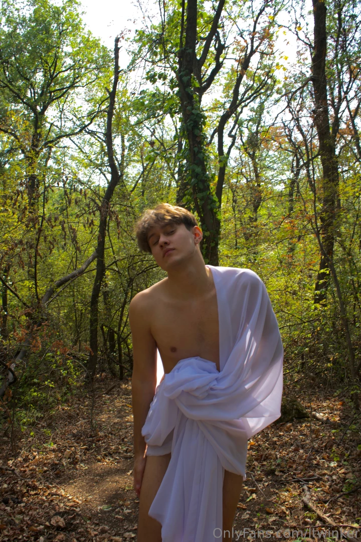 Still got a lot of pics from this photoshoot in forest 