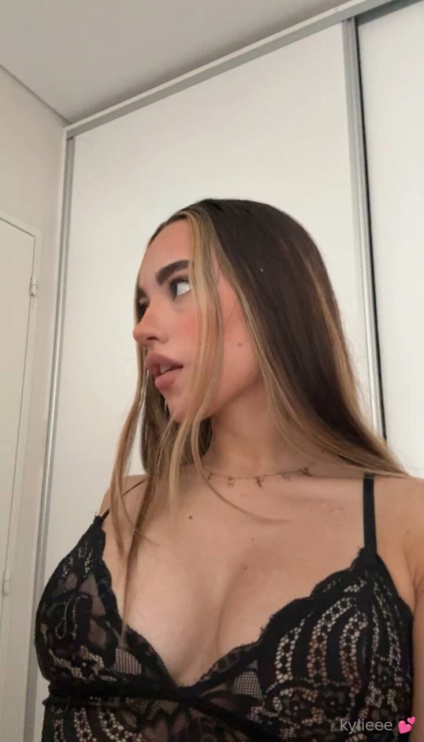 Accidentally started a new series when i was supposed to be working 