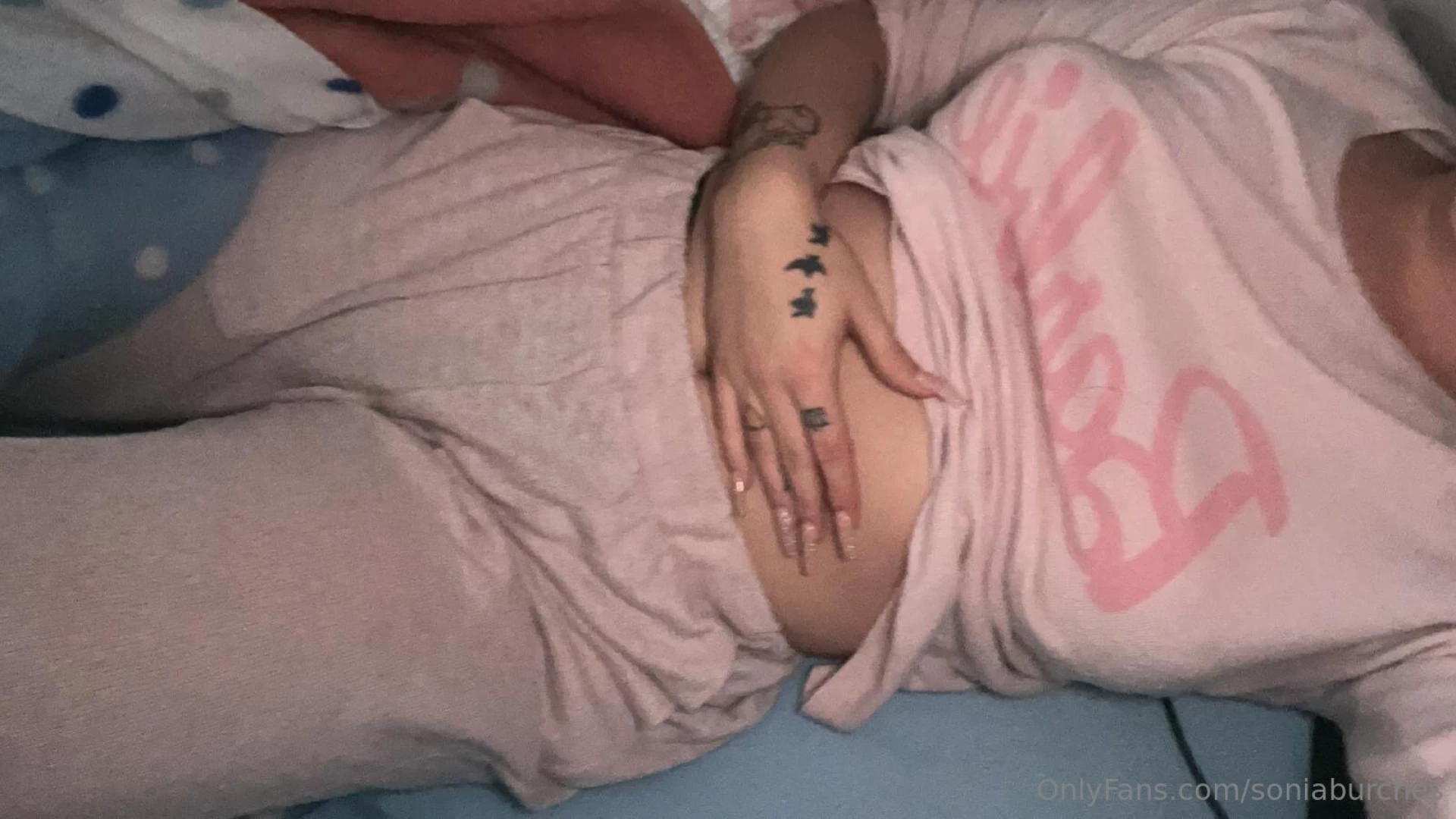 Amor estar aqu conmigo en la camita podr a ser placentero y al mismo 