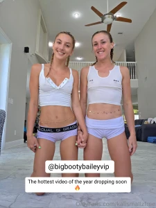 My first girl on girl bigbootybaileyvip when i tell you i haven t had part 1