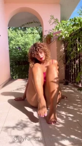 Hi baby do you like my feet would you like to see them in a different