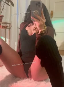 Does my pussy look suckable to you