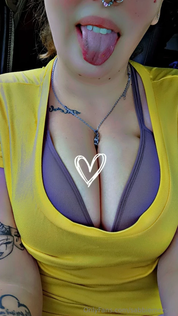 Mmm those titties though 