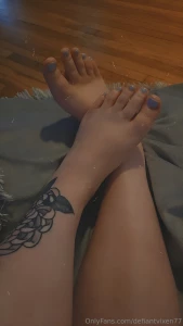 Pretty piggies part 3