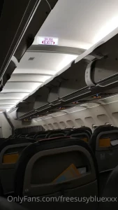 Imagina lo que hice dentro del avi n te mando el video por privado