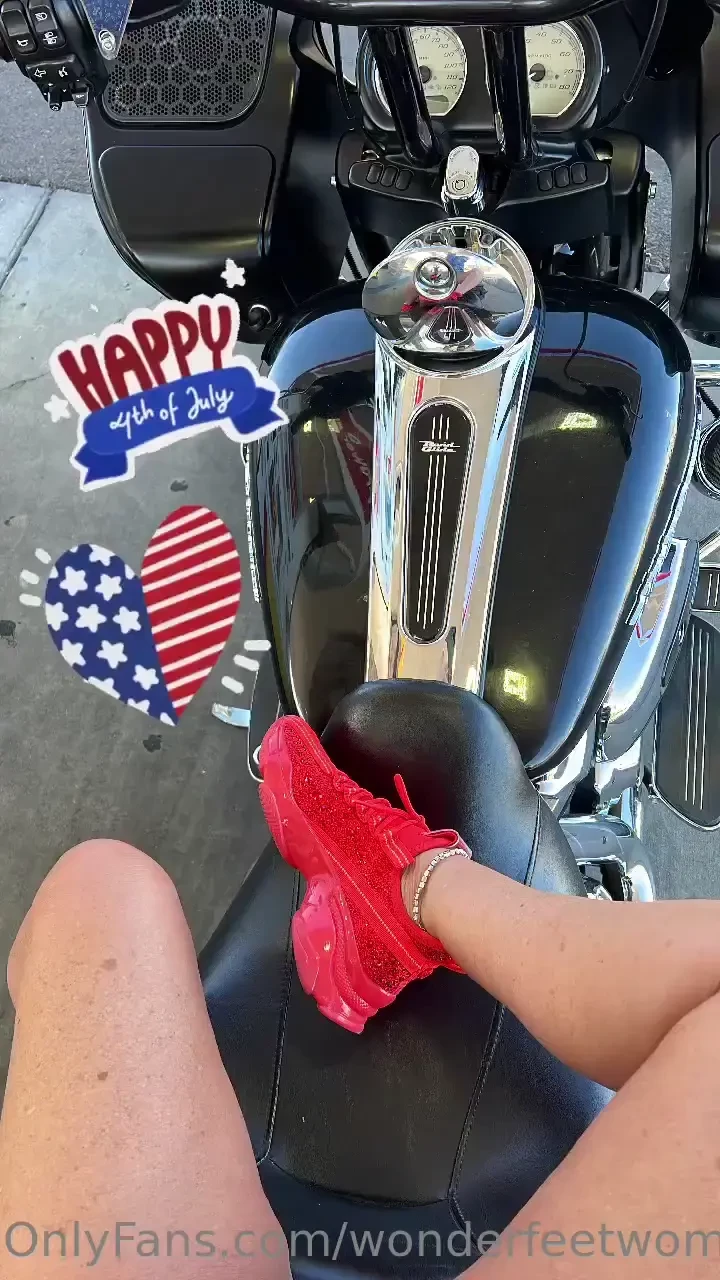 I m exhausted and my eyeballs hurt so bad fireworks are still going 