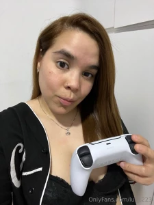 Do you want to play video games with me bisexualcurvyqueen part 1