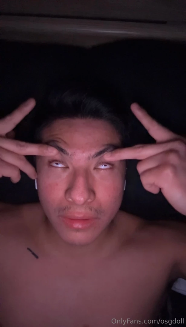 Watch these 2 small self hy pn0z1s clips where i perform an eye check 