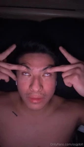 Watch these 2 small self hy pn0z1s clips where i perform an eye check