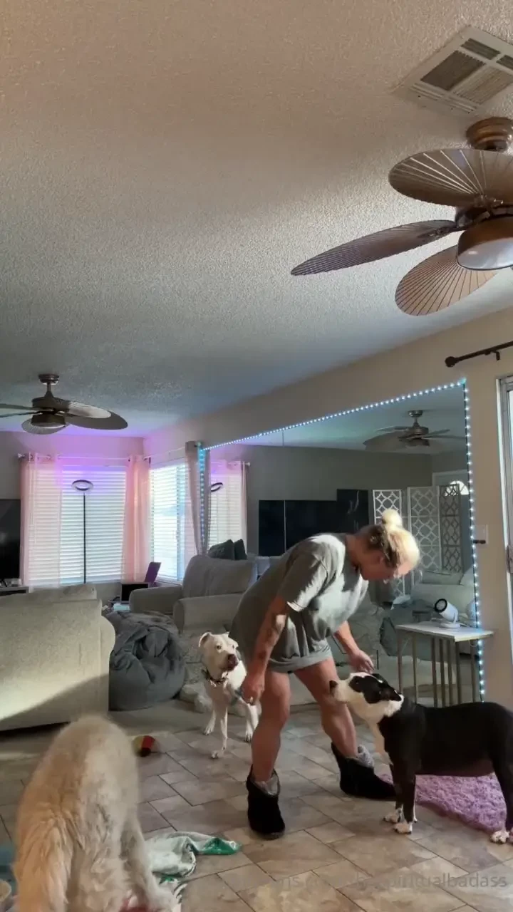 Good morning darling s- as you can see my little nugget is feeling 