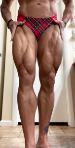 How about dem legs happy monday part 5