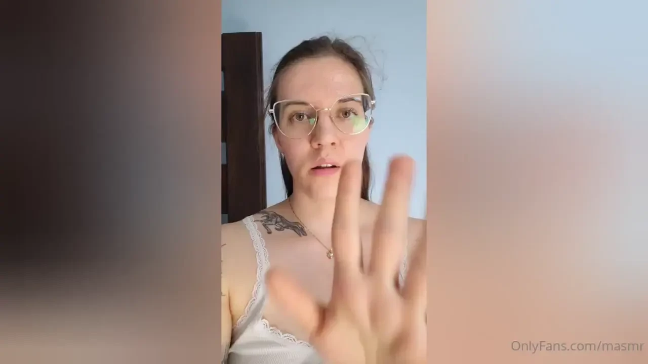 And here we talk about these old dirty socks in english language any 