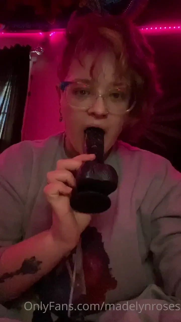 Going live tonight with veronica_reign_ on chaturbate com 