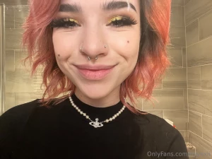 Only a few hrs left until i offically launch my page kinda nervous ngl