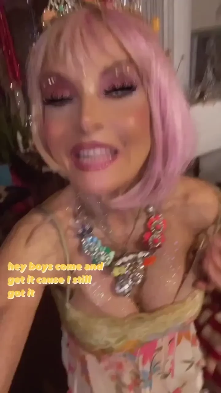 I want to dance all night until the sun light as long as i m with you 