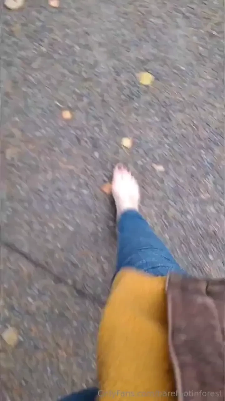 Some walking on freesing -1 c my walking might look a bit funny part 1 