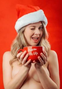 Uncropped version of the last pic i posted can be found in here along part 3