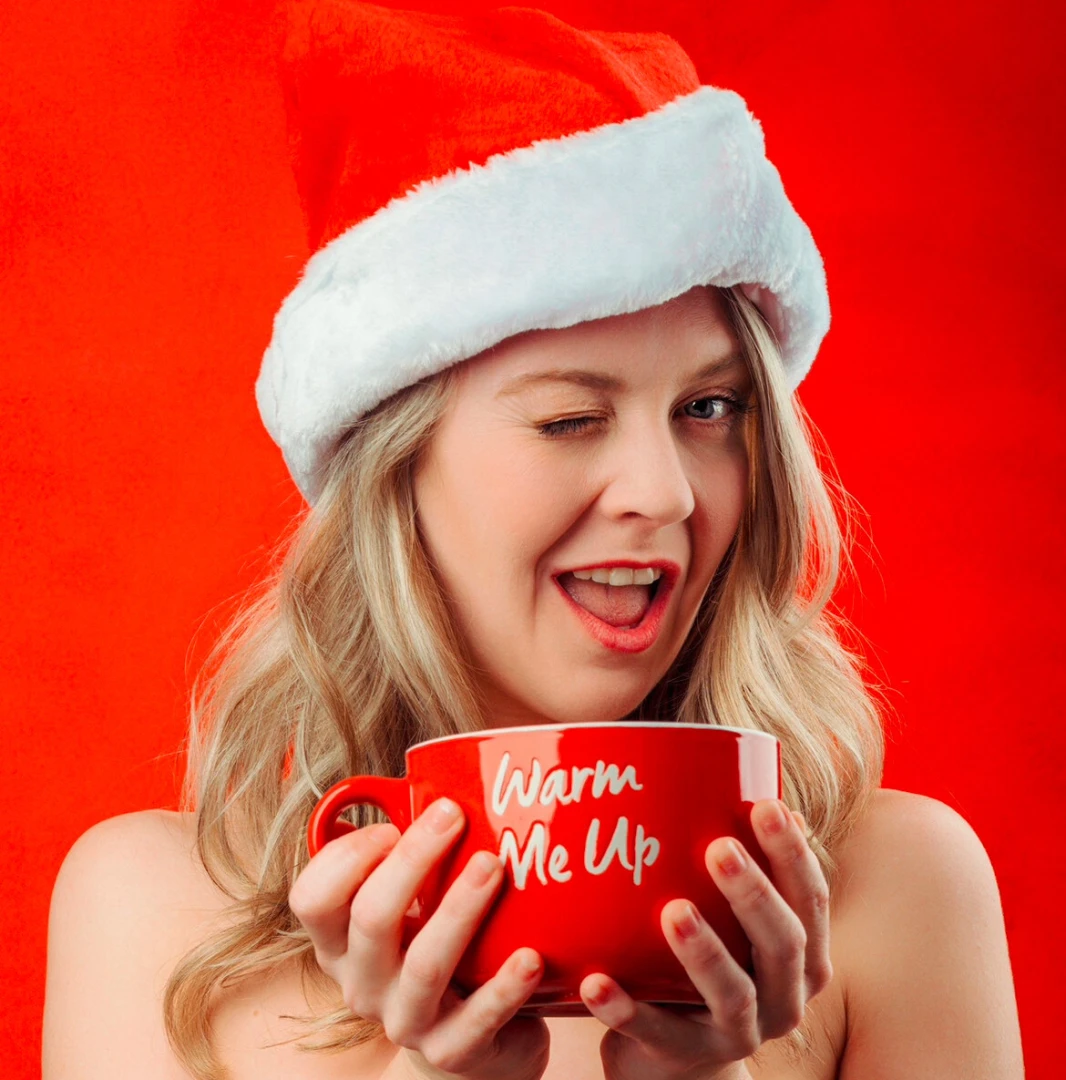 Uncropped version of the last pic i posted can be found in here along 