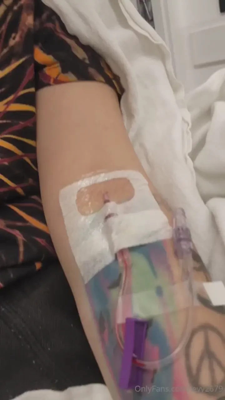 Swallowed glass and i m in the er today wish me luck please i m really 